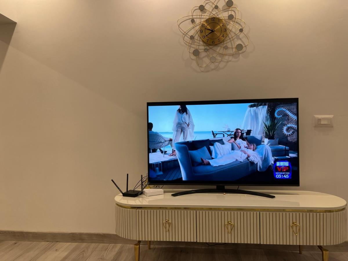 Apartment Tirana On Myslym Shyri Exterior foto