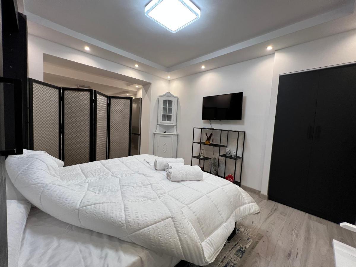 Apartment Tirana On Myslym Shyri Exterior foto